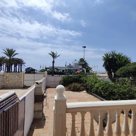 Prázdninový dům Chalet En Frente De La Playa Torremolinos
